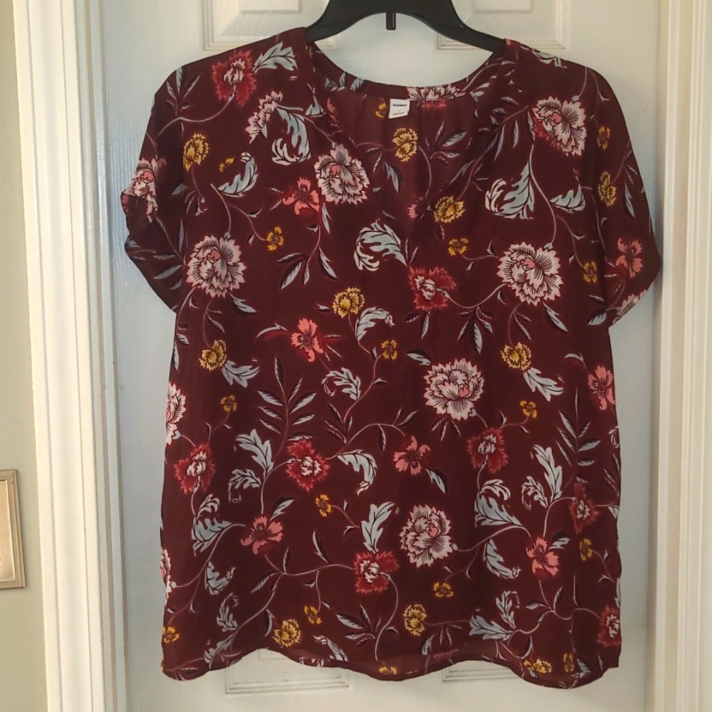 Burgundy top with floral print